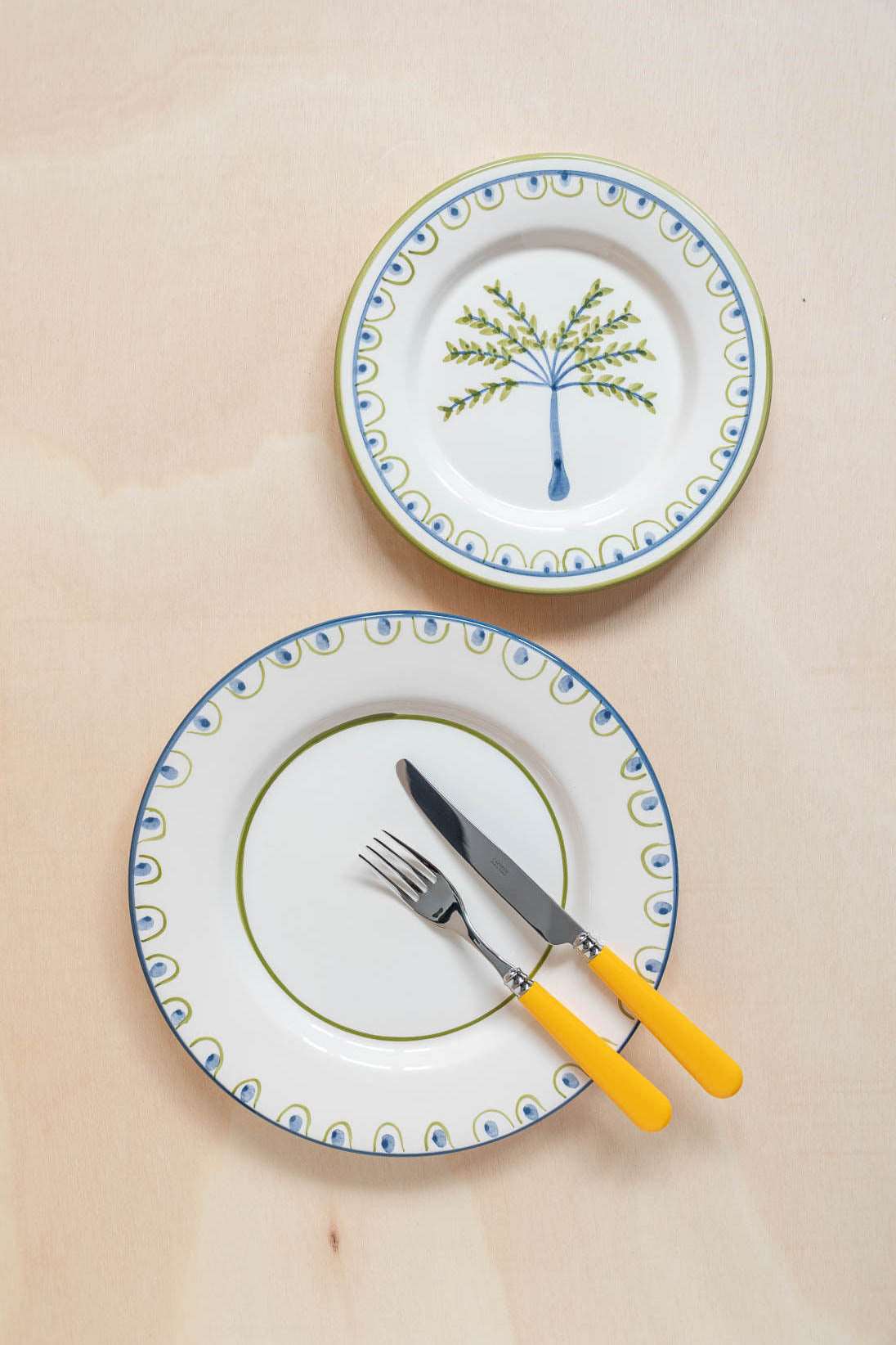 Coconut Hand-Painted Ceramic Dinner Plate - White, Green, and Blue - Matching with Coqueiro Dessert Plate